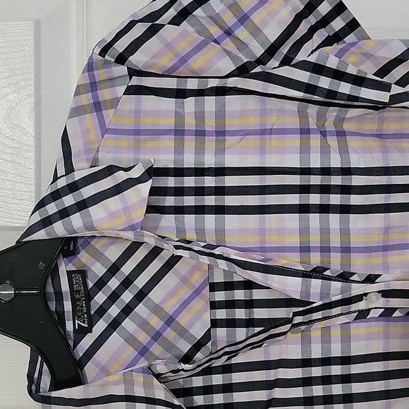 Shirt - Picture 4 of 4